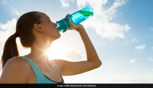 drink-water-on-an-empty-stomach-every-morning_696x400_71504762955